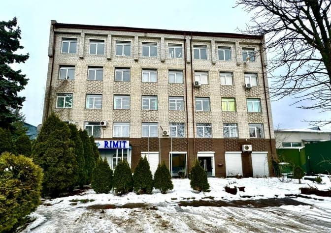 За 24 млн гривень продають будівлю в районі «Епіцентру» на Хмельницького