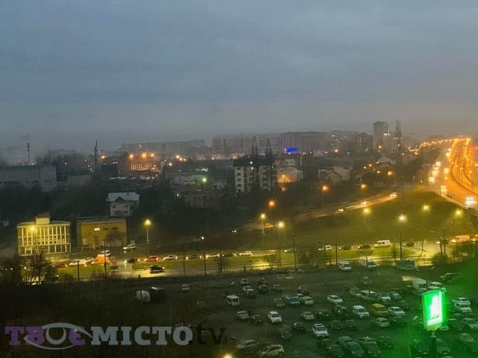 Ситуація на дорогах Львова. Від оптового «Шувару» затор аж до Сихівського моста