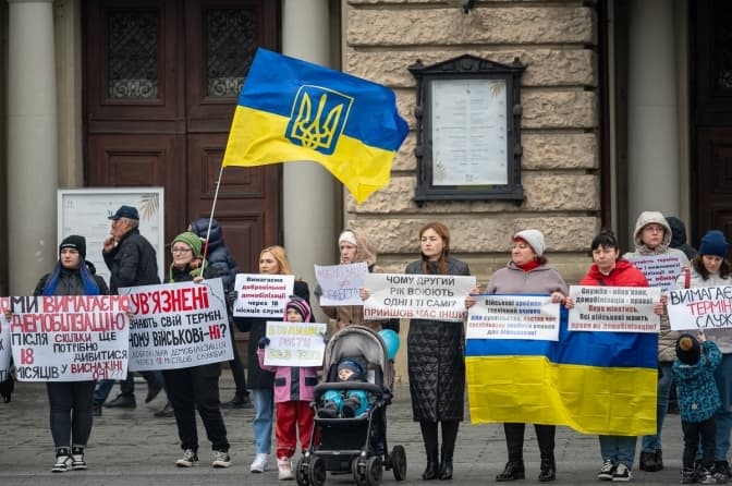 Мирний пікет у Львові та чи вистачить в Україні енергоресурсів для проходження зими. Підсумки доби