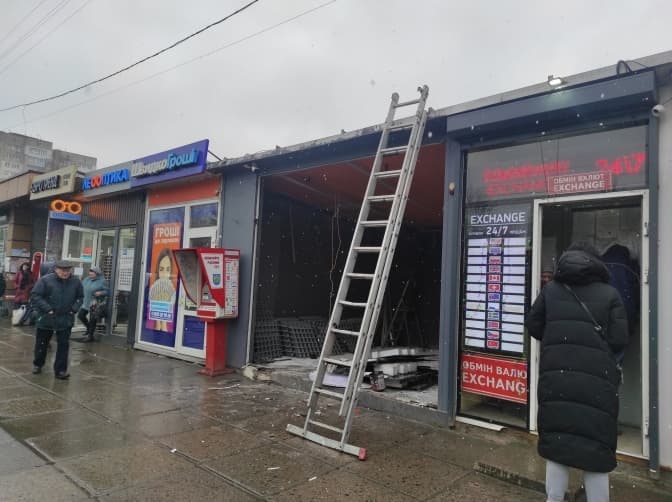 У Львові демонтували МАФ, де раніше отруїлися люди