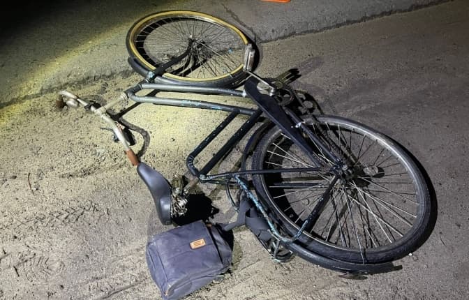 На Львівщині автомобіль на смерть збив велосипедиста