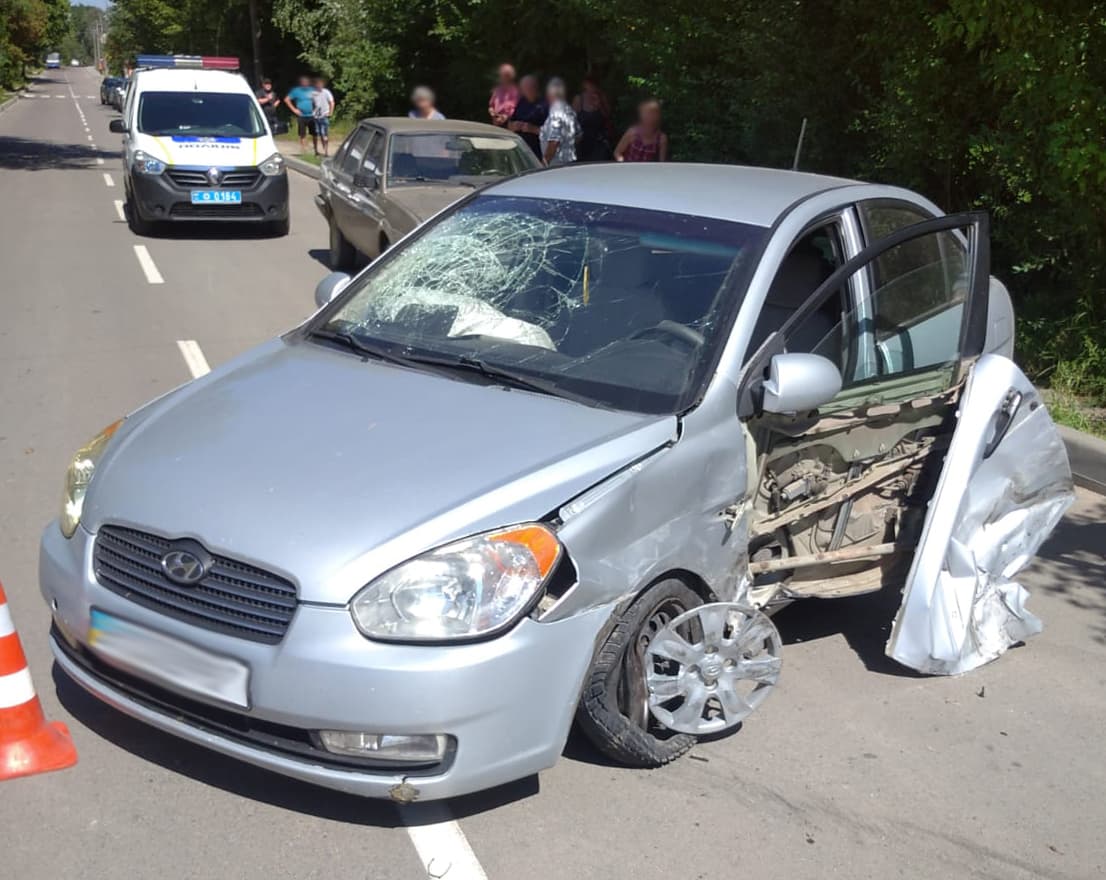 На Львівщині у ДТП постраждала 5-річна дівчинка. Її госпіталізували