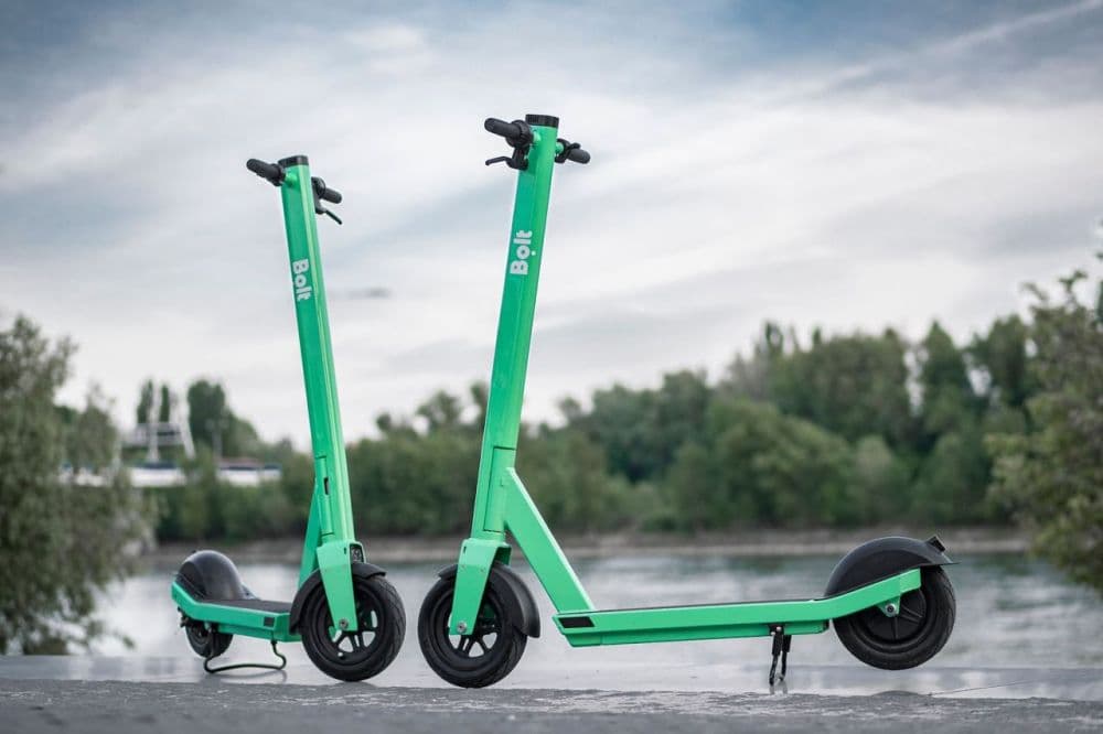 Через скарги львів’ян у місті напрацьовують нові правила для самокатів