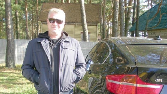 Затриманого на хабарі заступника начальника Львівської митниці виправдали