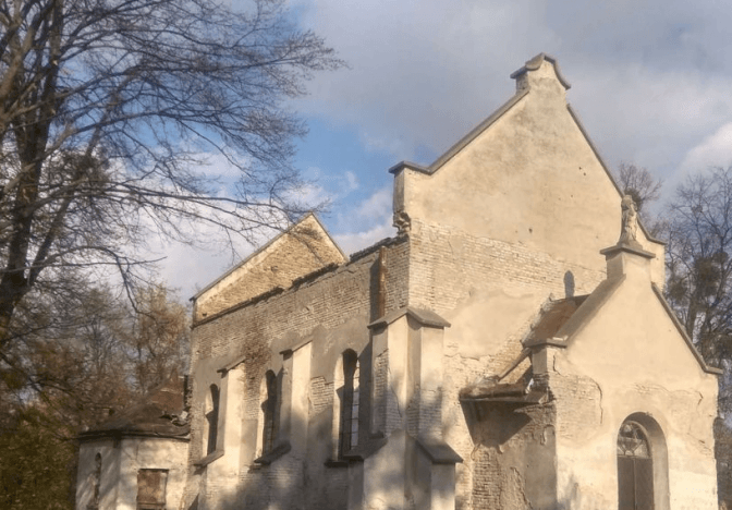 На Львівщині в комунальну власніть передали будівлю костелу вартістю 19 млн грн