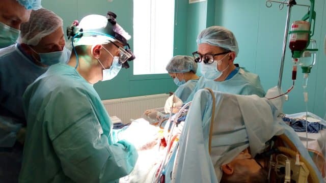 Львівські кардіохірурги провели операцію на серці за єврометодикою