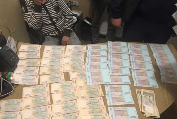 Депутатку Дрогобицької міськради затримали на хабарі 80 тис. грн