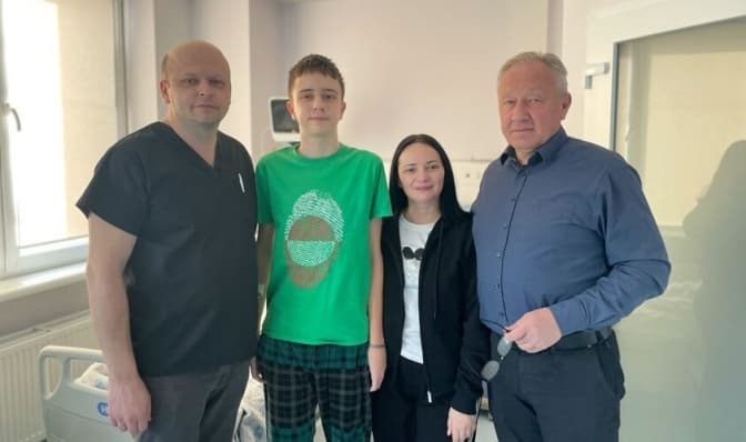 У Львові нейрохірург врятував підлітка з небезпечною патологією мозку