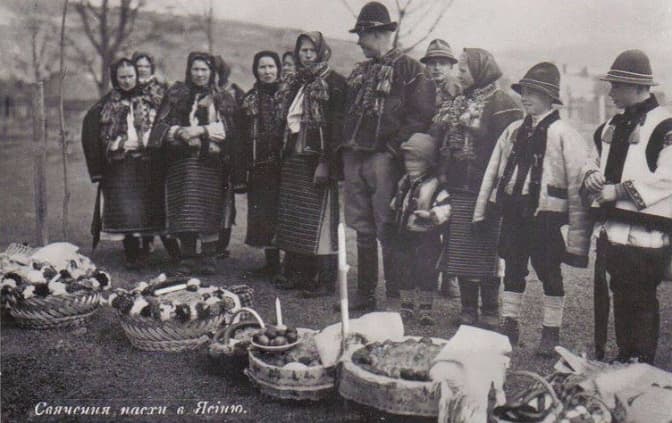 Великдень у Львові та селах відзначали по-різному. Старі фото та традиції