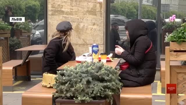 Стало відомо, коли кафе та ресторанам дозволять приймати відвідувачів всередині