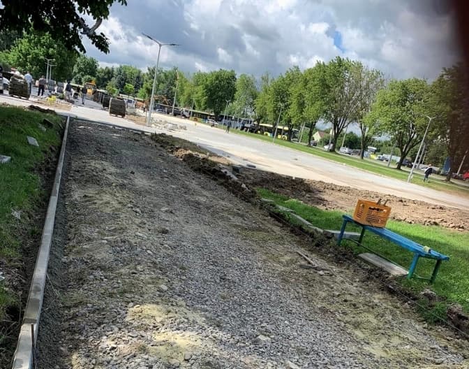 Проєкт алеї «Вишиванки» за 17 мільйонів гривень у Львові закрили