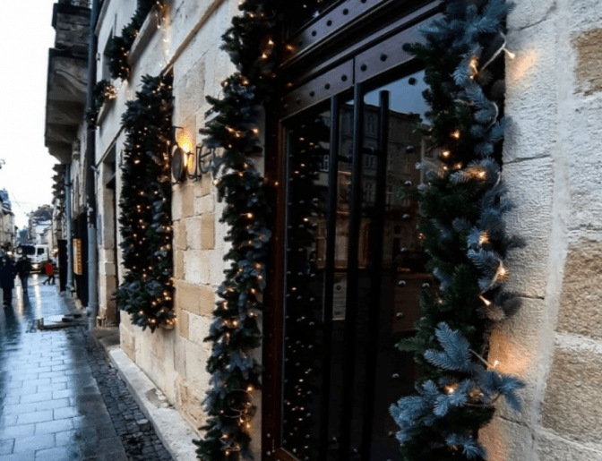 У Львові стартує конкурс на найкращу новорічну вітрину