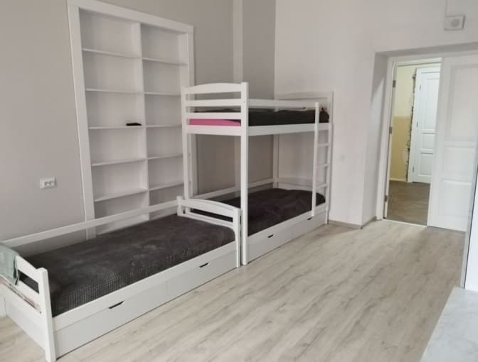 У Львові оновили центр підтримки дітей. Фото до і після