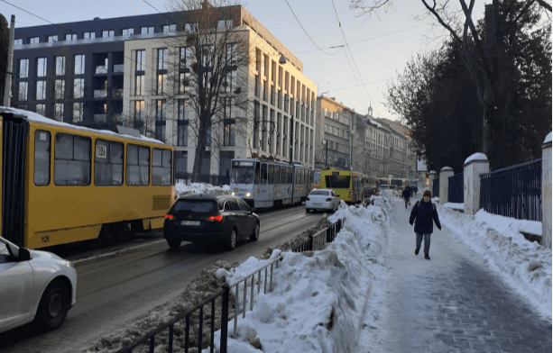 Ситуація на дорогах Львова. У заторах центр міста та довколишні вулиці