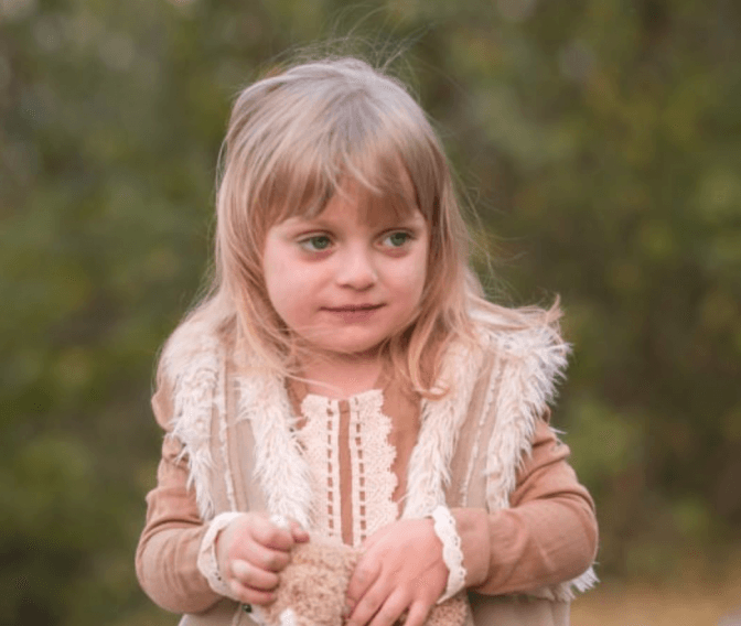 Львів’ян просять допомогти дівчинці з рідкісною вадою розвитку легень