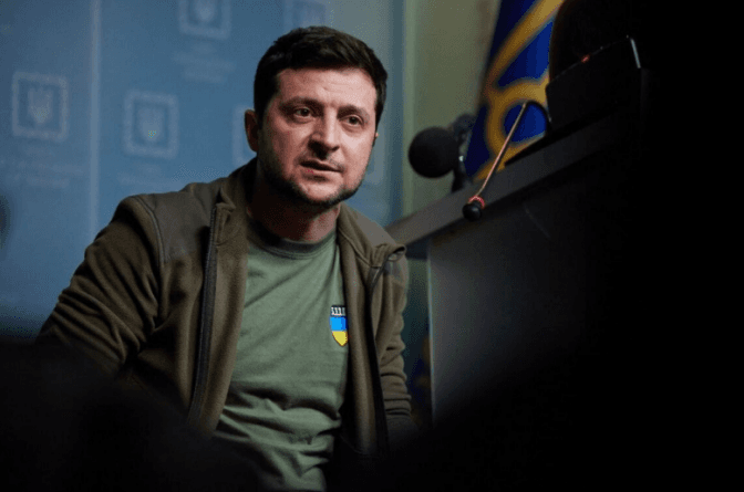 «Скільки ще треба відірваних рук, ніг і голів». Зеленський про закриття неба над Україною