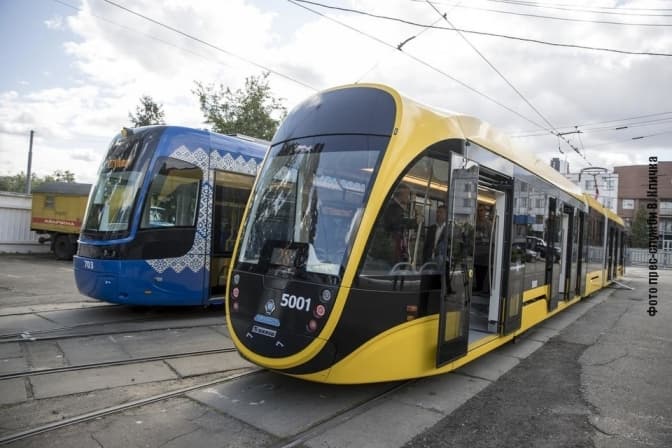 На низці ділянок у Києві відновили рух трамваїв