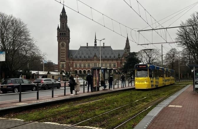 Навпроти Міжнародного суду ООН у Гаазі курсуватиме «український» трамвай. Фото