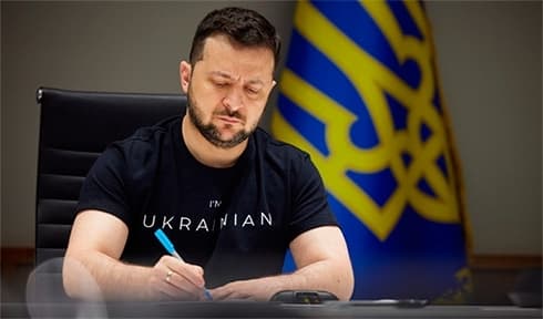 Нові правила набуття громадянства та заборона на географічні назви рф: президент підписав два закони