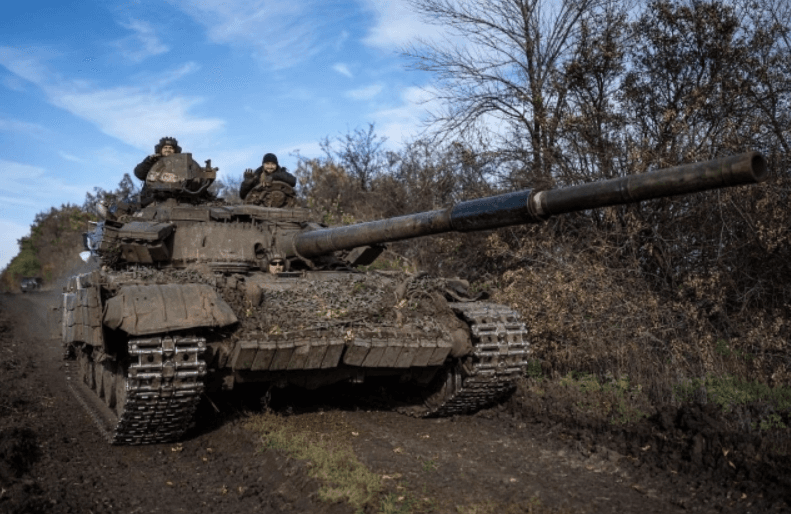 «Росія навряд чи оточить Бахмут найближчим часом», – розвідка Британії