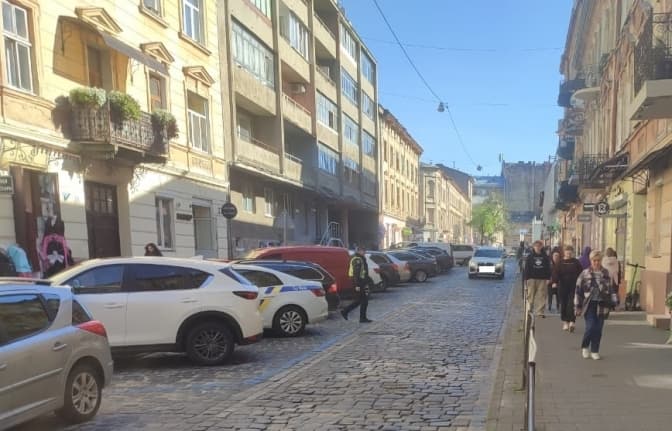 Підліток на самокаті у Львові збив 80-річну жінку