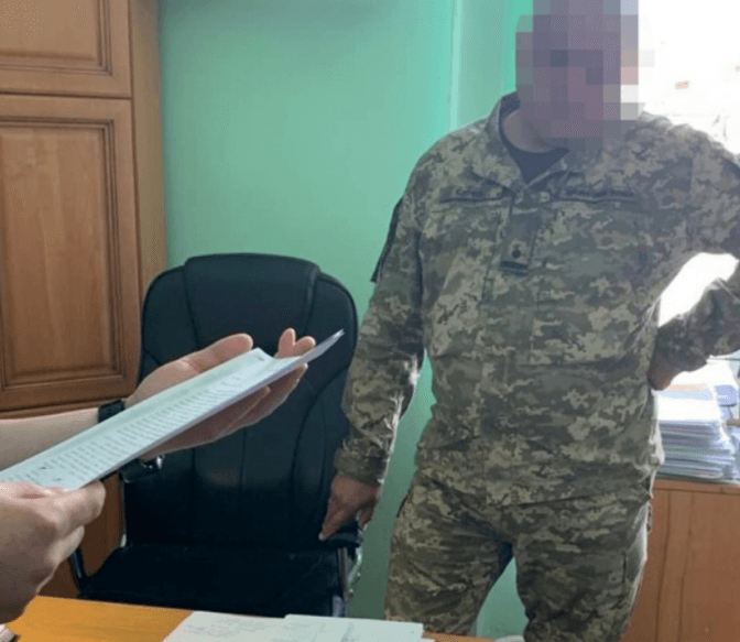 У Львові начальник військового медзакладу вимагав гроші з пораненого захисника