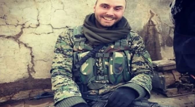 СБУ викрила британця, що працював на рф і міг привезти зброю для вбивств Фаріон і Парубія