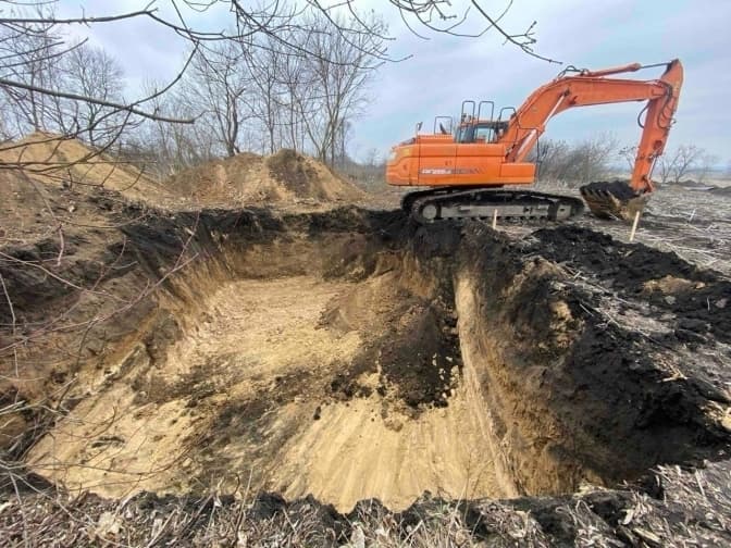 Стали відомі імена чиновників ЛОВА, яких підозрюють у розкраданні на фортифікаціях на Сумщині
