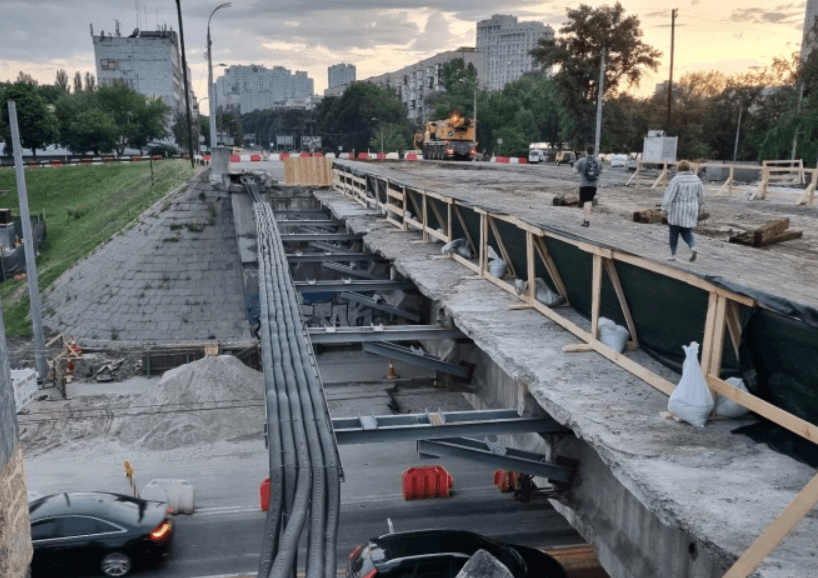 У Києві показали, як просувається ремонт Дегтярівського шляхопроводу