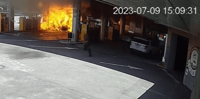 Водію, який влетів в АЗС на столичному Броварському проспекті, повідомили про підозру