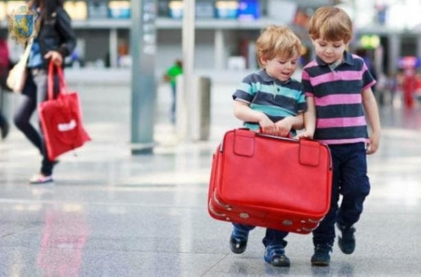 Із Львівщини за кордон під час війни виїхало близько 10% учнів