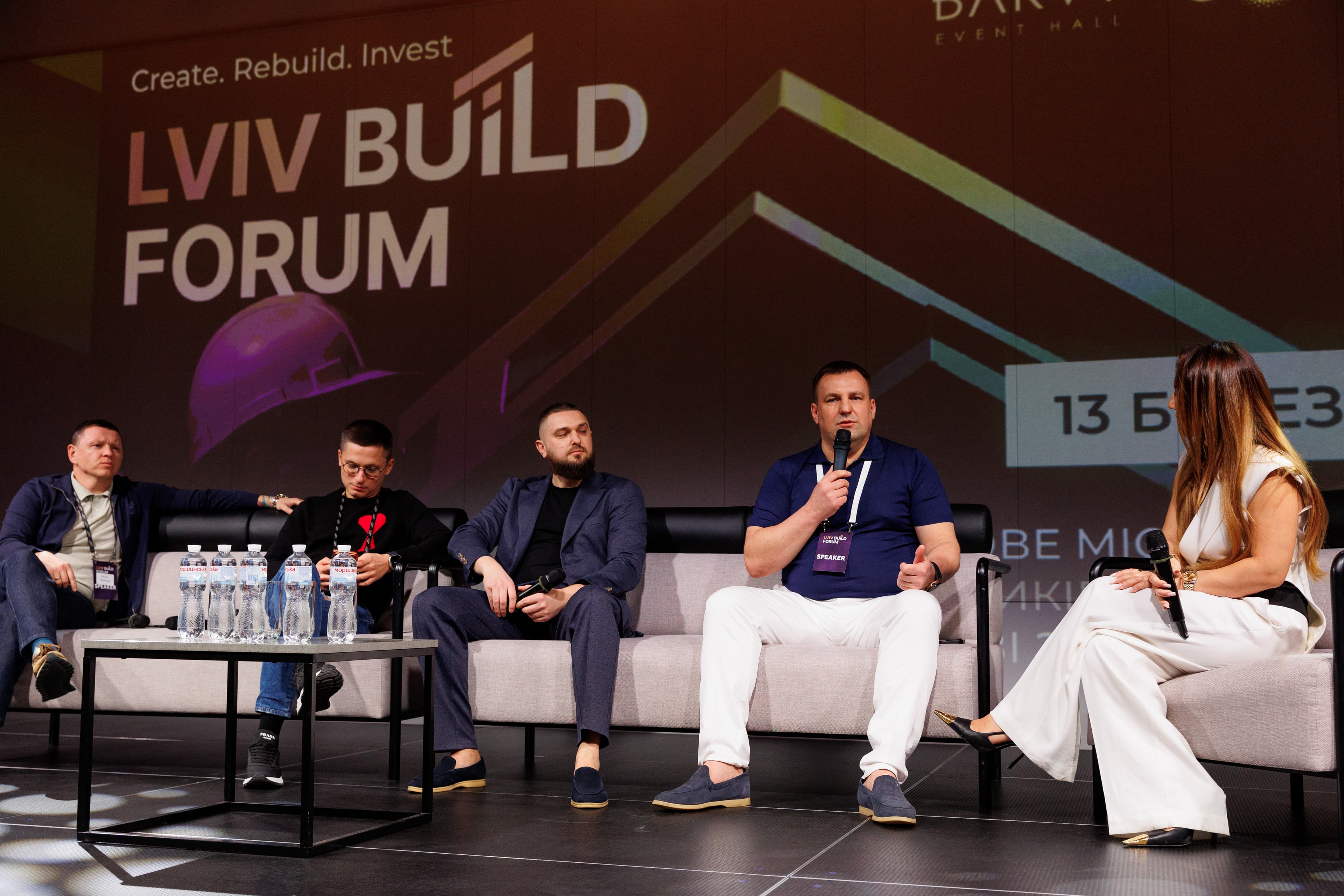 CEO компанії Роман Коржак під час панельної дискусії на Lviv Build Forum 2026