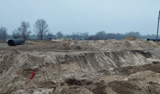 У Києві на території заказника «Деснянські луки» розпочали незаконне будівництво