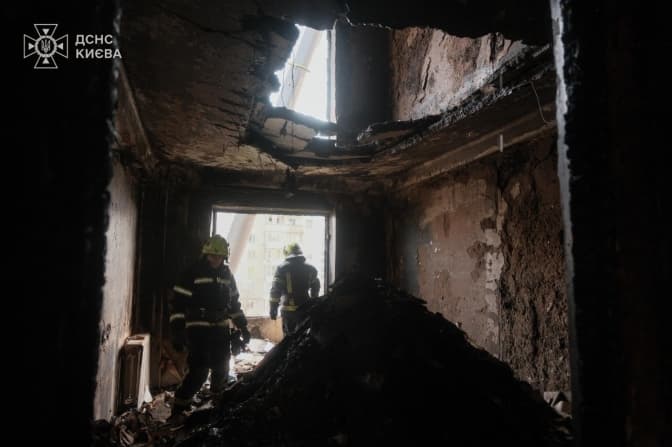 Унаслідок обстрілу в Києві тимчасово зменшено випуск маршрутних таксі