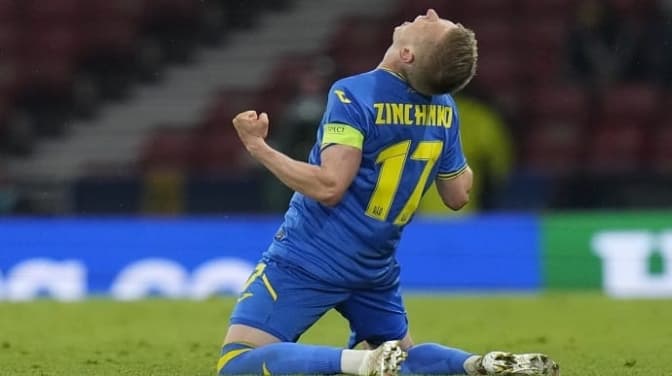 Півзахисник збірної України оплатив приїзд до Львова німецького хірурга, який оперуватиме дітей