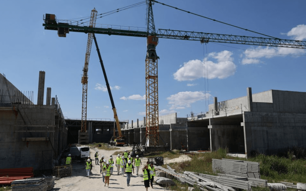 3,6 млн євро за недобудований сміттєпереробний, скільки лісу зріжуть для гірськолижного курорту на Львівщині та куди зникли з вулиць горобці. Ключове за 7 березня