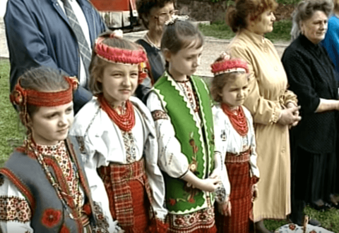 Як у Львові раніше святкували Великдень. Раритетні відео