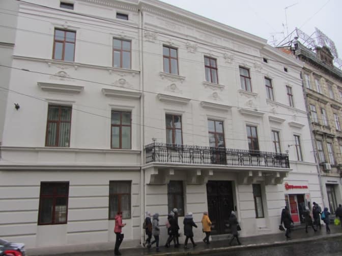 У Львові відреставрували будинок, у якому жив Євген Петрушевич. Фото