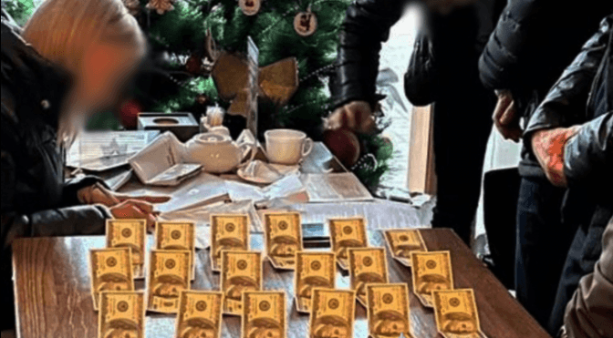 Львів’янин допомагав ухилянтам виїхати за кордон з фіктивними дипломатичними паспортами