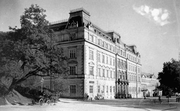 Історія вулиці, територія якої була найнебезпечнішим напрямом під час оборони Львова