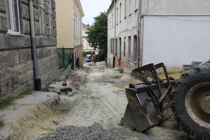 Перекриття вулиць Пішої та Лева продовжили на місяць. Схеми об’їзду