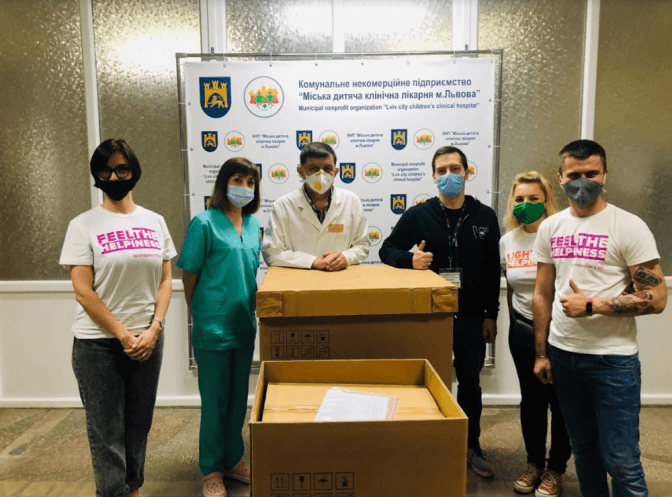 It-компанія SoftServe передала апарати ШВЛ та медичні ліжка у лікарні Львова