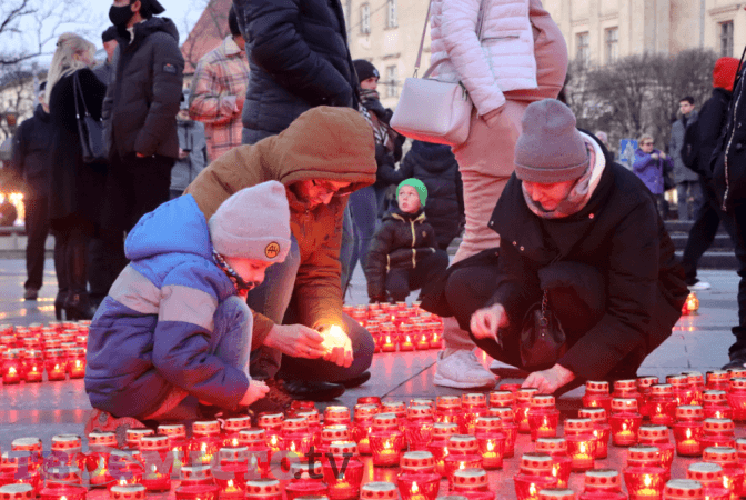 У Львові запалили свічки пам'яті про жертв Голодоморів