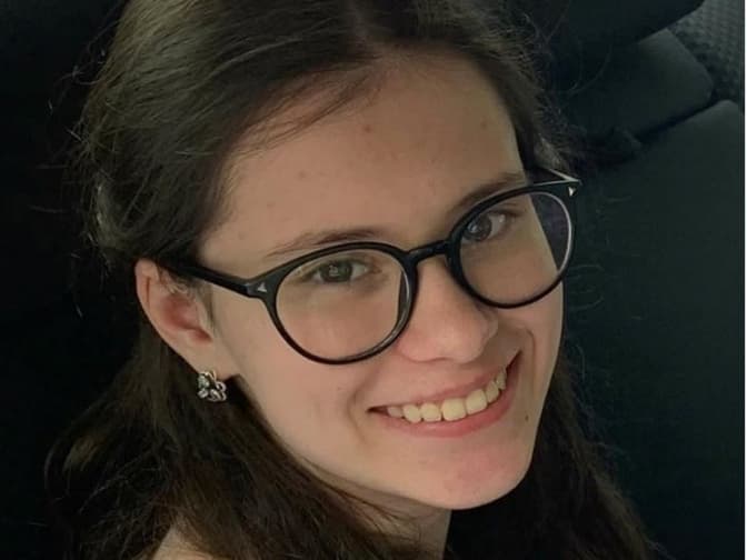 Львів’ян просять допомогти зібрати кошти для 16-річної дівчини, в якої стався інсульт