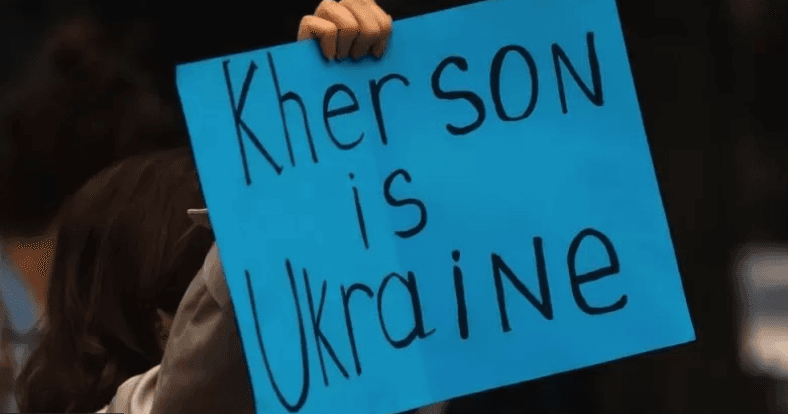 Армія росії може залишити Херсон, – розвідка Британії