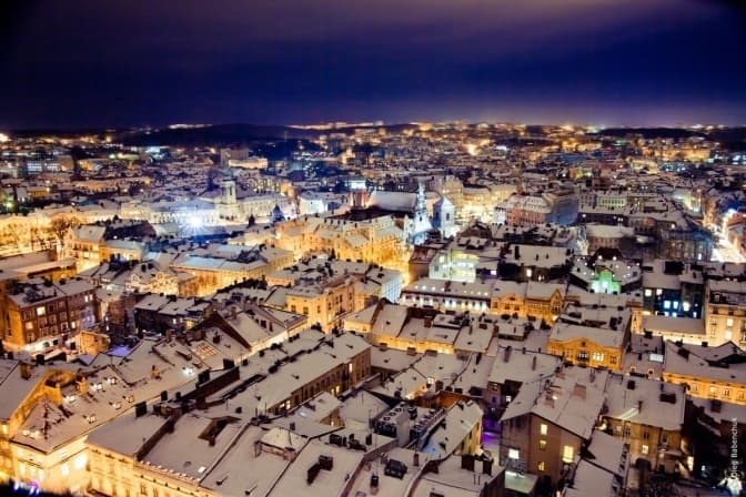 «Зустріти Різдво на лижах у Львові». Ресторатори кличуть на «гори» без підйомників та комфортні «колиби»