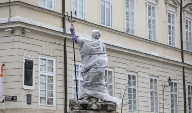 Фонтан на площі Ринок/Фото: ЛМР