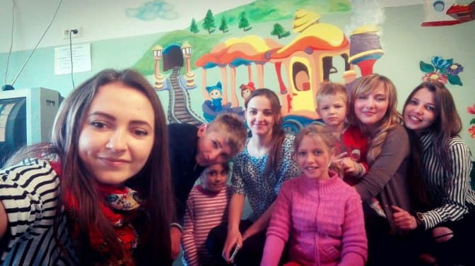 Як львівські студенти прикрасили життя пацієнтів дитячої лікарні. Фото