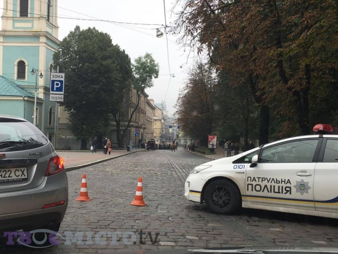 Ситуація на дорогах: перекриття вулиці Коперника