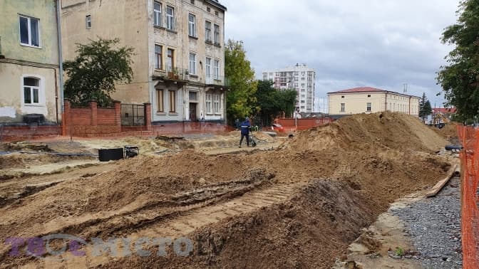 На якому етапі реконструкція вулиці Шевченка і коли її відкриють для проїзду. Фото, відео